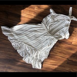 NWT Charlotte Russe Flowy Dress XS